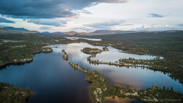 The Hodasjøene Lakes, a hidden gem for canoeists